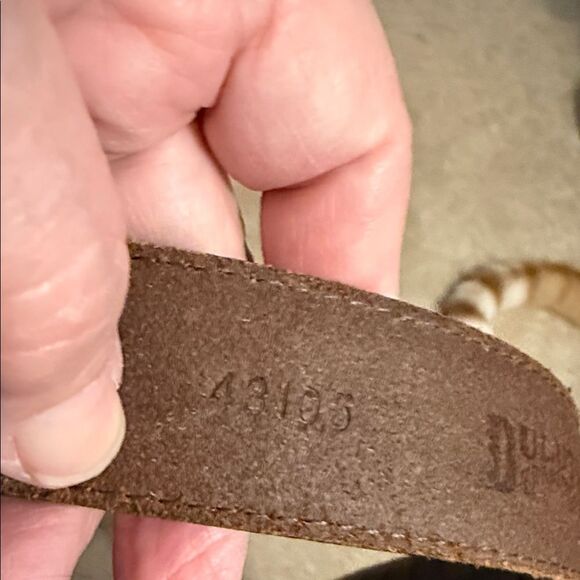 Deluth Trading Co. brown Leather Belt with solid brass buckle sz 42 - Picture 4 of 6